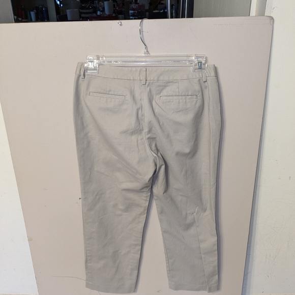 Tahari Women's Capri Pants Size 8 - Picture 5 of 6